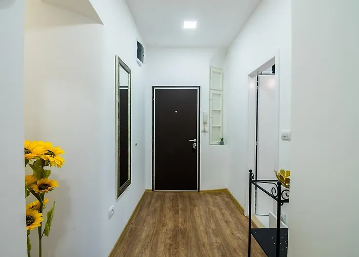 Bright Center With Balcony بلغراد